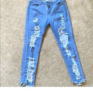 Beautiful rip jeans from fashion Nova